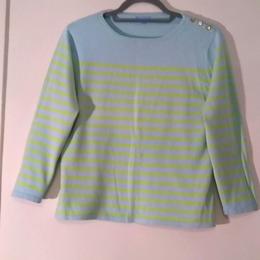 J.M LAUGHLIN TOP, M
